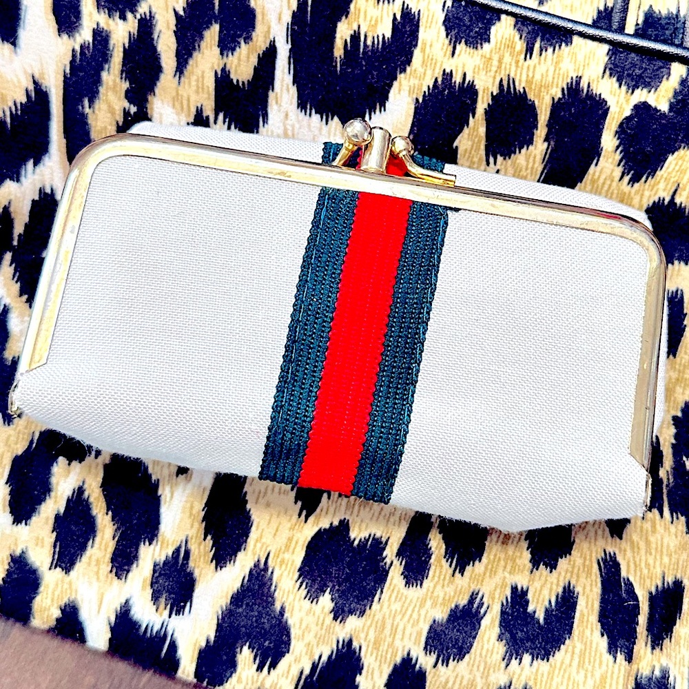 🥳HP:Unique VTG~Super Rare~Clutch Coin Purse+Sewing Kit / Crafting Set >Gucci<